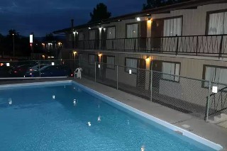 Photo 4: RENTAL PROPERTY FOR SALE IN BC: Business with Property for sale